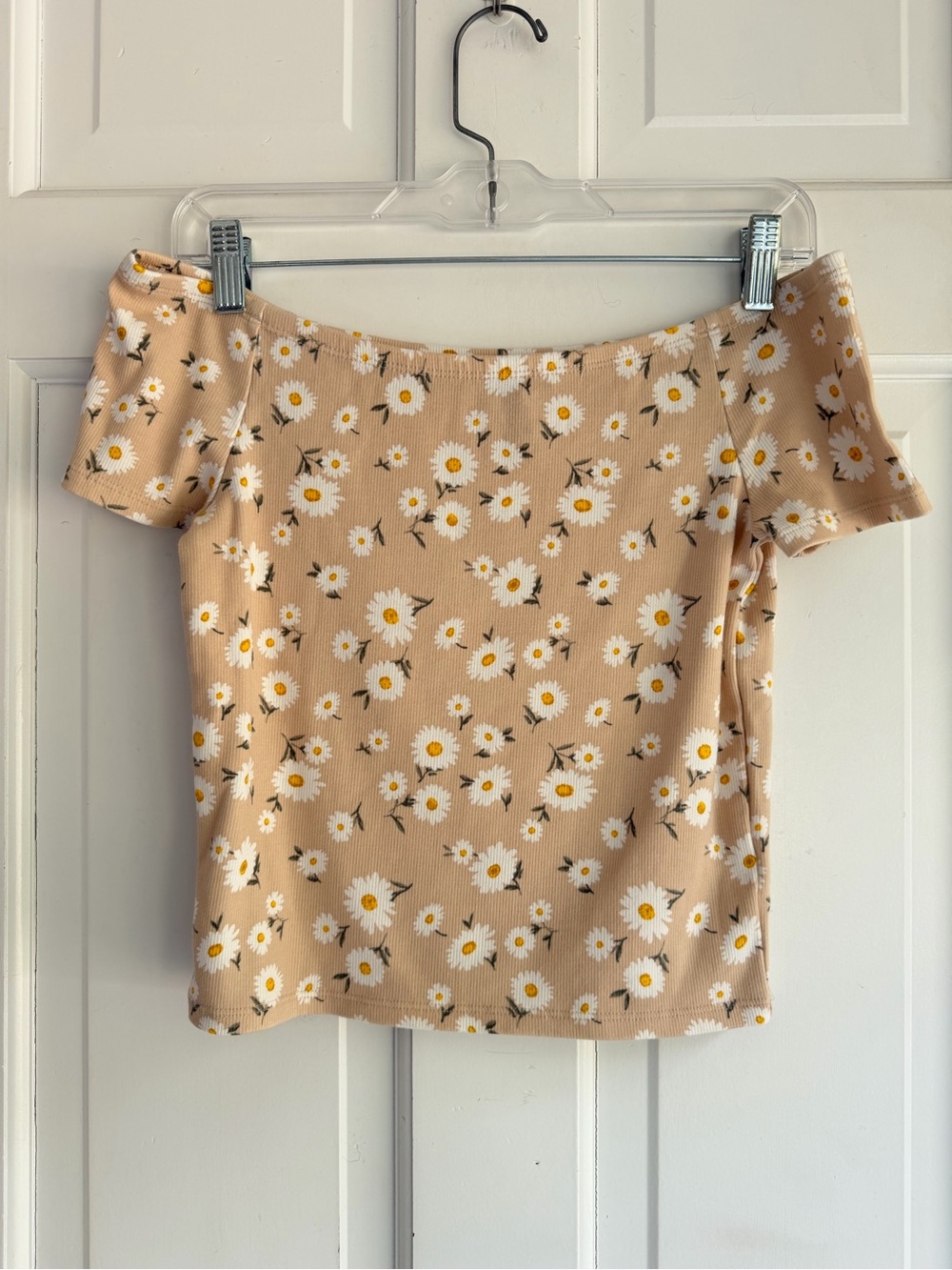 90s ribbed daisy baby tee preppy feminine floral cottagecore garden core fairy